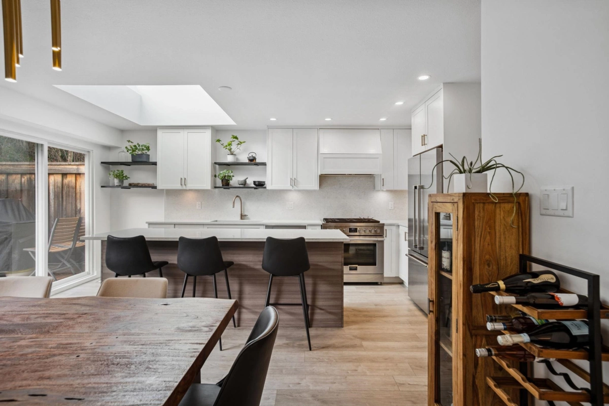 Kitchen Island Photo of 31 12880 Railway Avenue, Richmond, BC
