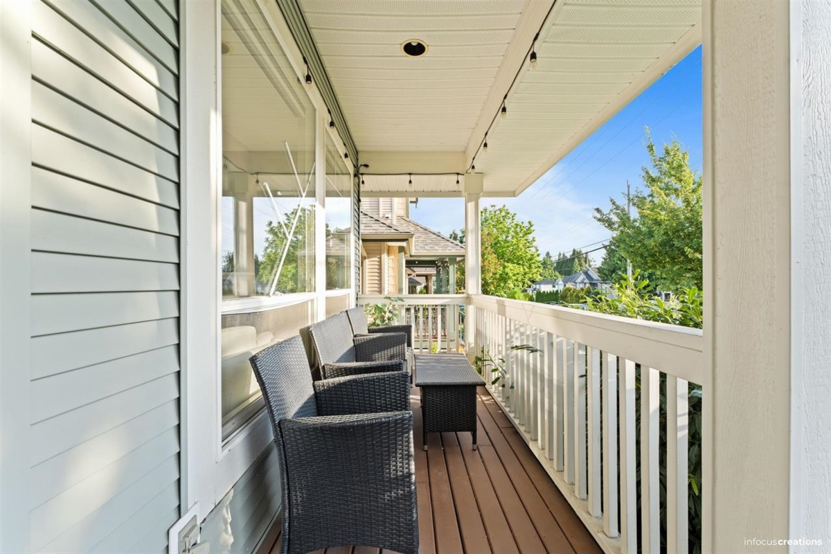Living Room Photo of 5662 148 Street, Surrey, BC