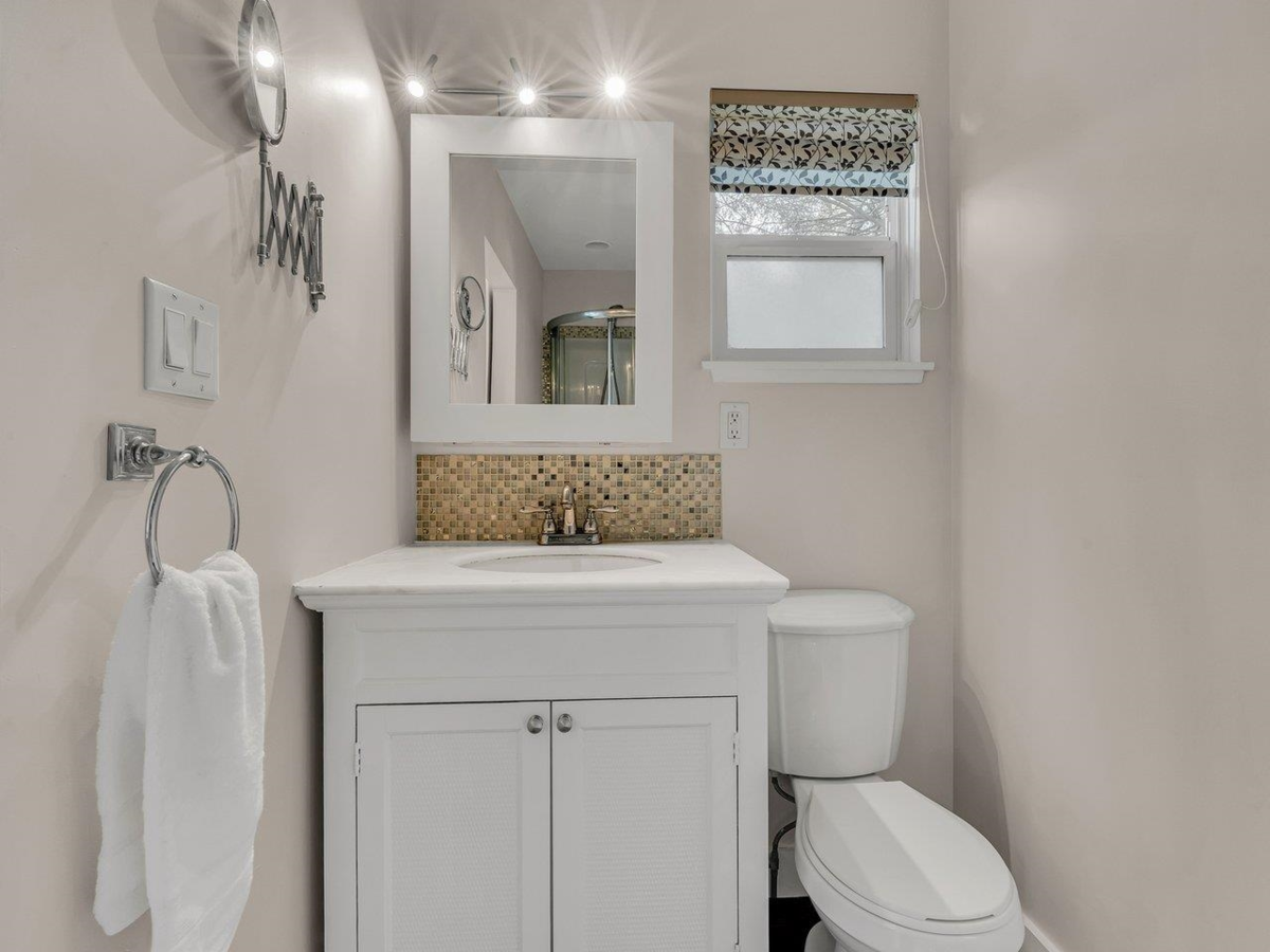 Basement Recreation Room Photo of 1837 Larson Road, North Vancouver, BC