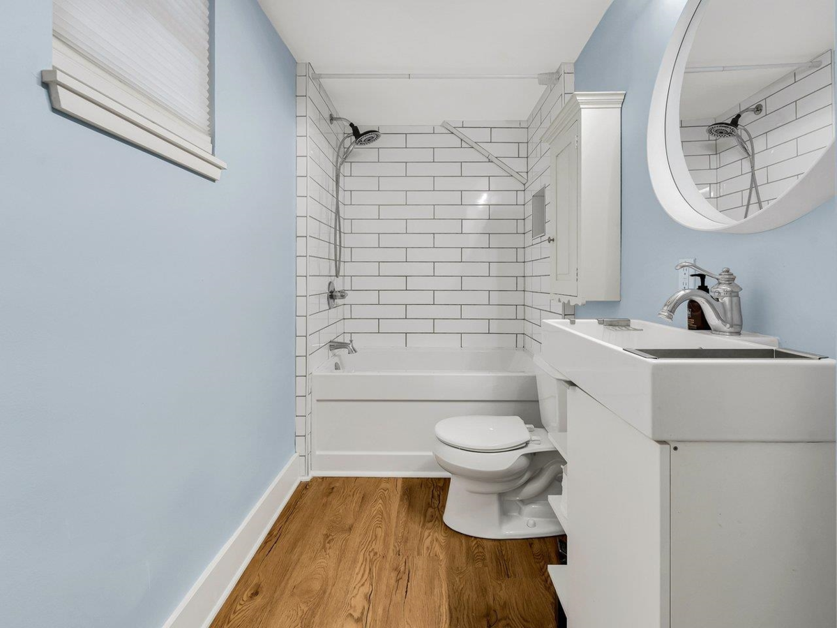 Outdoor Deck Photo of 1837 Larson Road, North Vancouver, BC