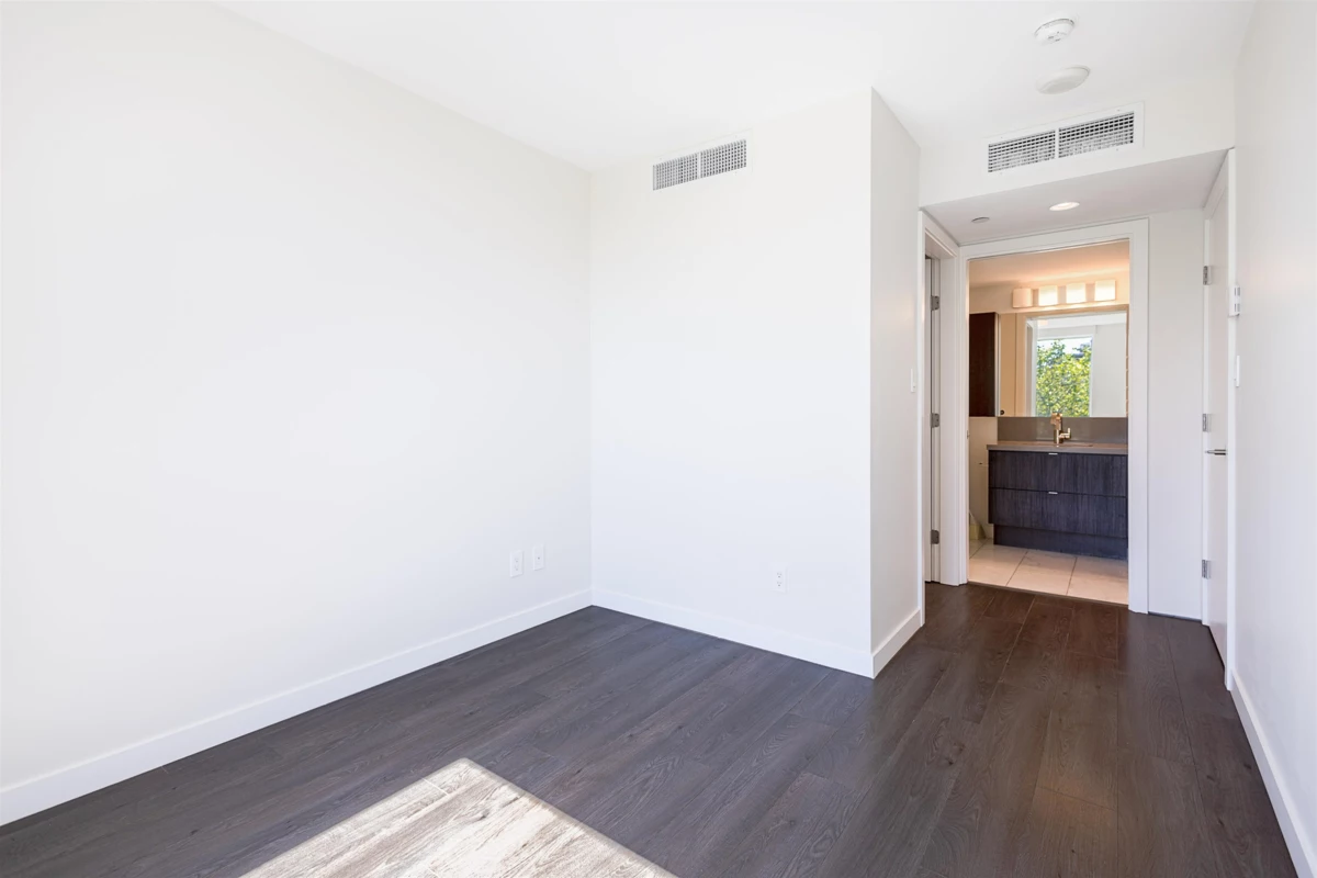 Kitchen Island Photo of 603 8238 Lord Street, Vancouver, BC