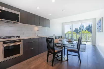 603 8238 Lord Street, Vancouver, BC