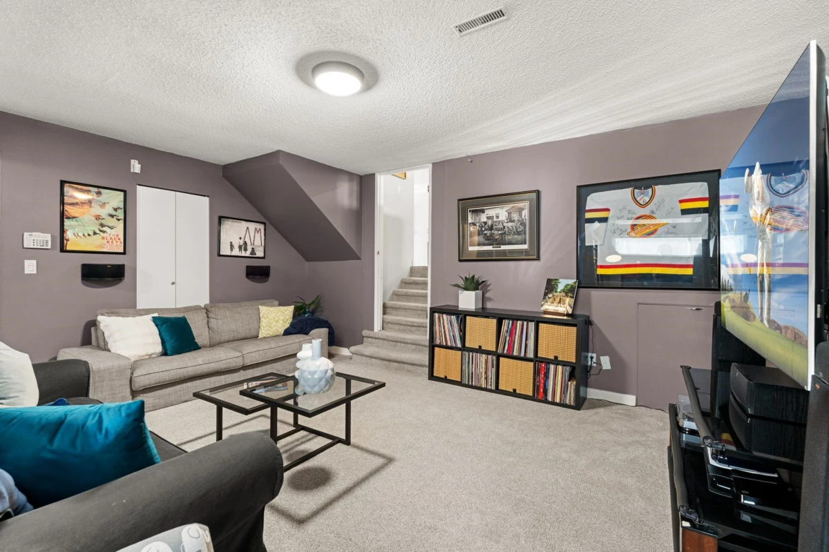 Front Yard Photo of 6714 Nicholson Road, Delta, BC