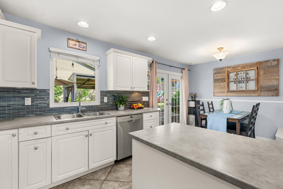 Garage Interior Photo of 6714 Nicholson Road, Delta, BC