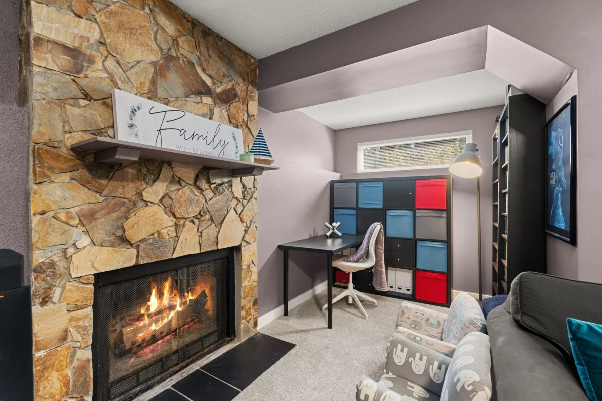 Garden / Landscaping Photo of 6714 Nicholson Road, Delta, BC