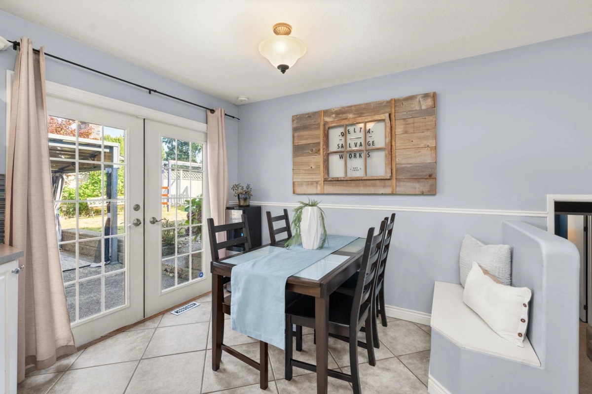 Kitchen Photo of 6714 Nicholson Road, Delta, BC