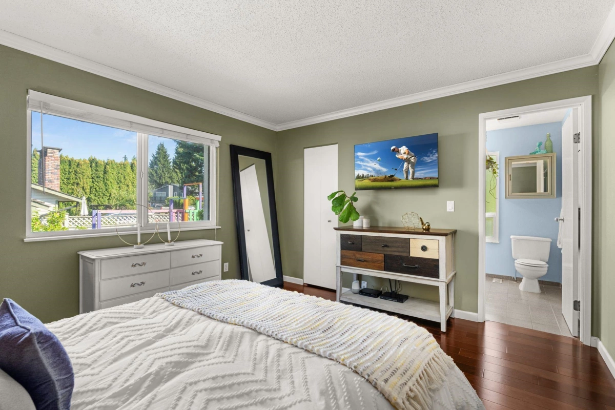 Swimming Pool Photo of 6714 Nicholson Road, Delta, BC