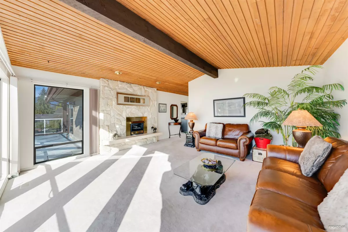 Family Room Photo of 3 Crawford Bay, Port Moody, BC