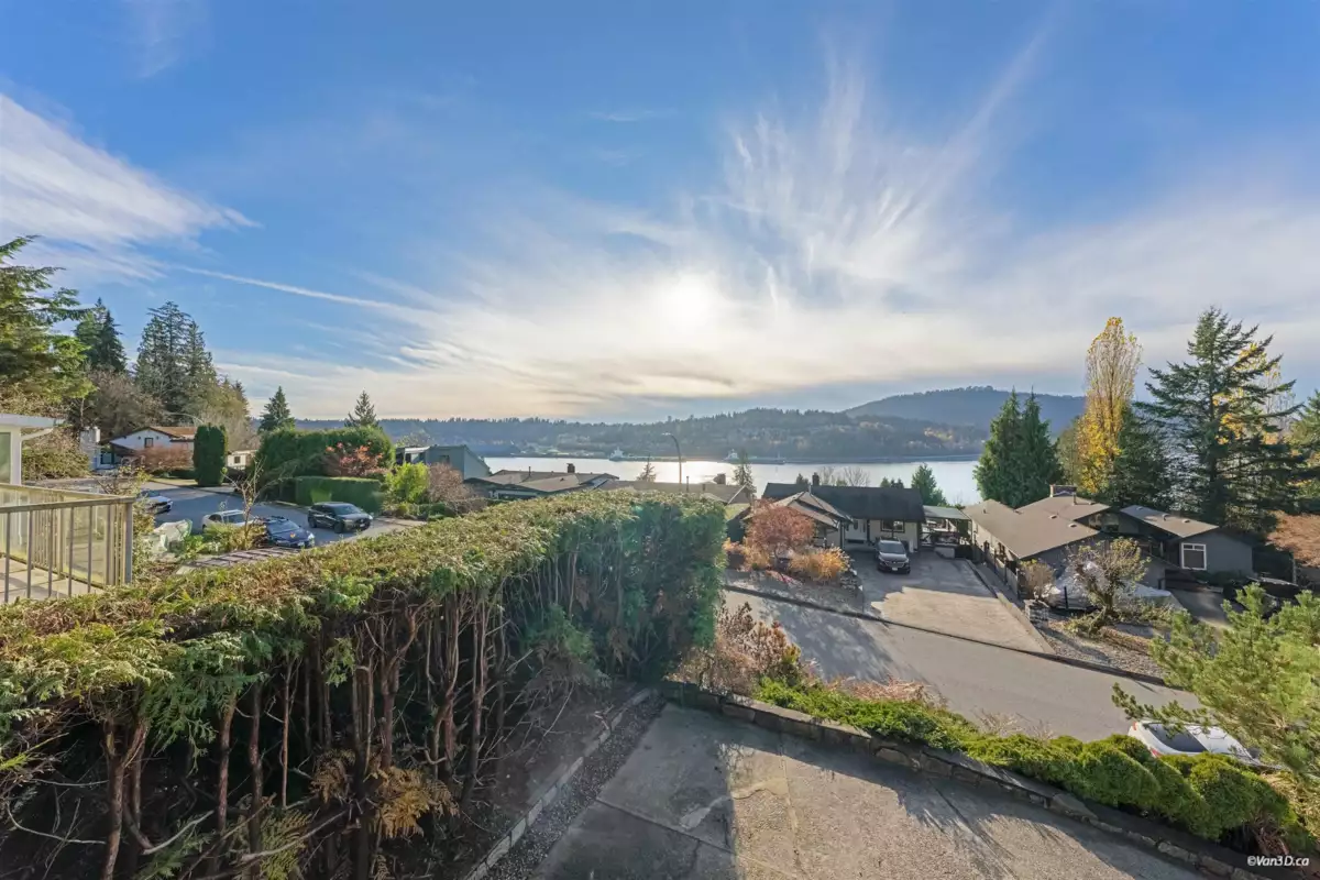 Front Yard Photo of 3 Crawford Bay, Port Moody, BC