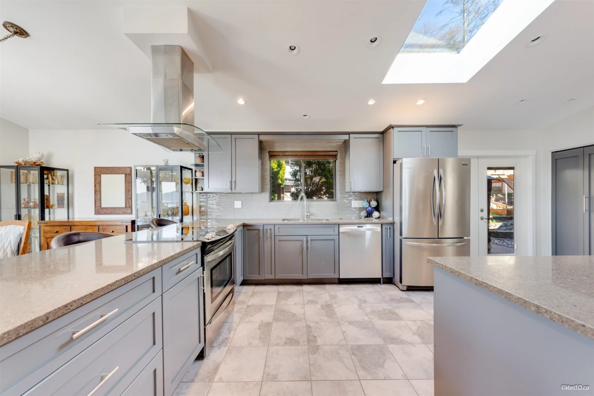 Kitchen Photo of 3 Crawford Bay, Port Moody, BC