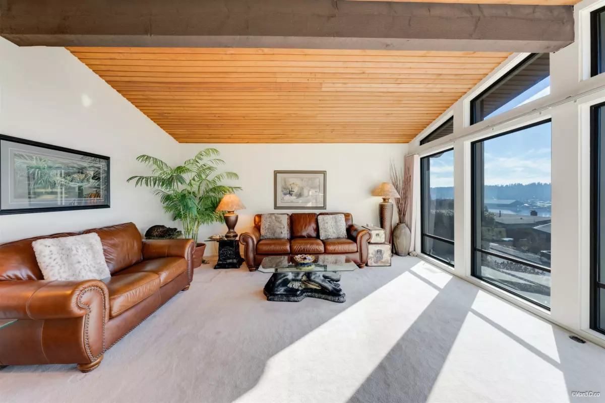 Living Room Photo of 3 Crawford Bay, Port Moody, BC