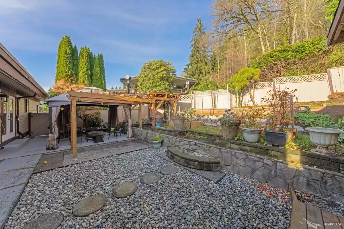 Loft / Bonus Room Photo of 3 Crawford Bay, Port Moody, BC