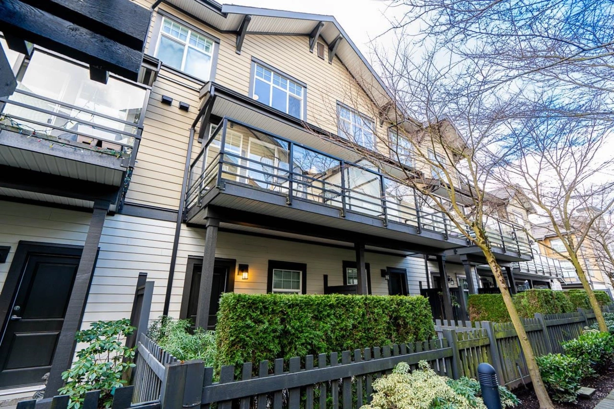 Outdoor Kitchen Photo of 27 6088 Beresford Street, Burnaby, BC