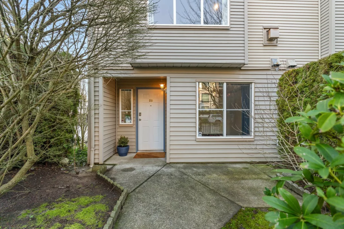 Family Room Photo of 59 12449 191 Street, Pitt Meadows, BC