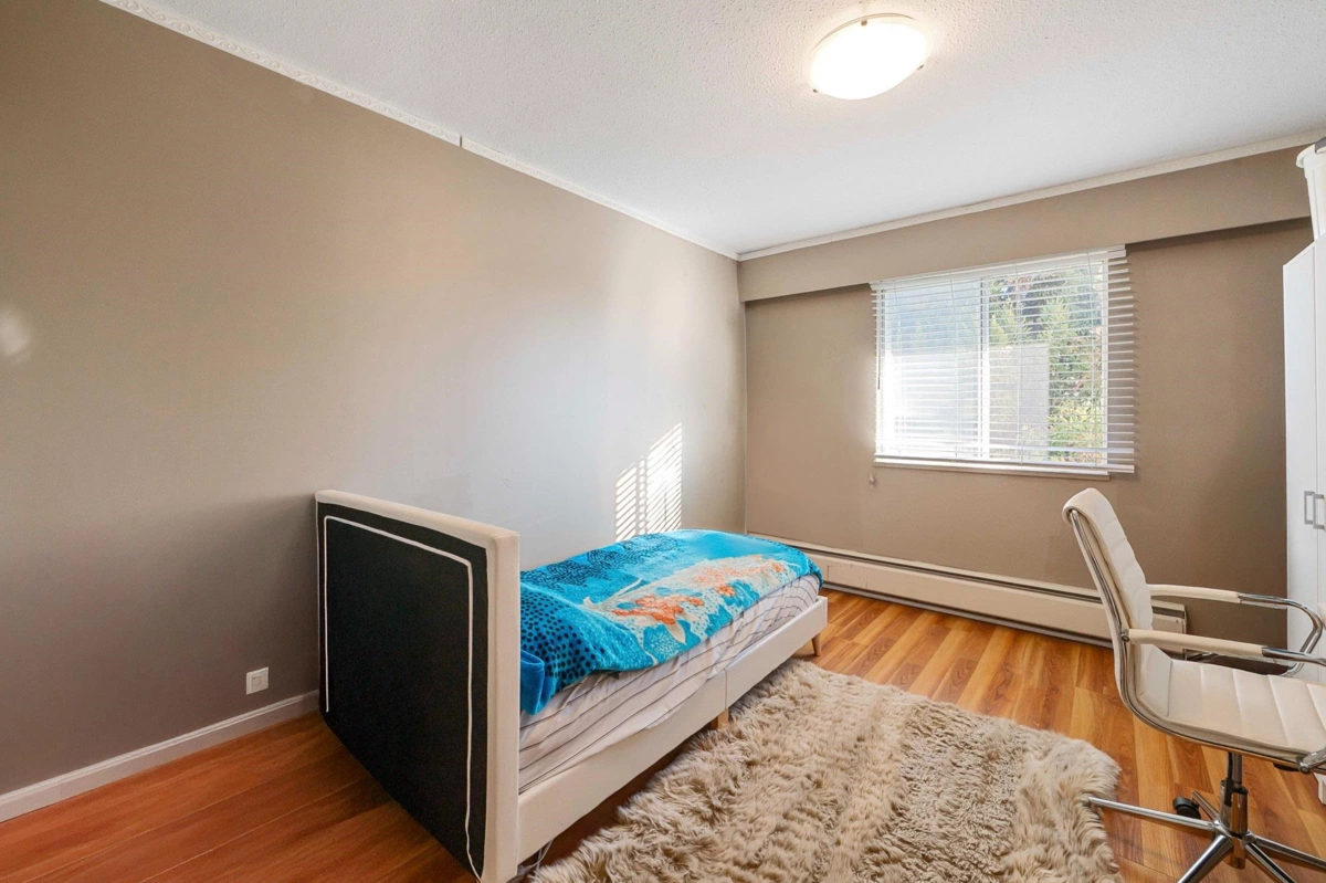 Bedroom 2 Photo of 325 11806 88 Avenue, Delta, BC