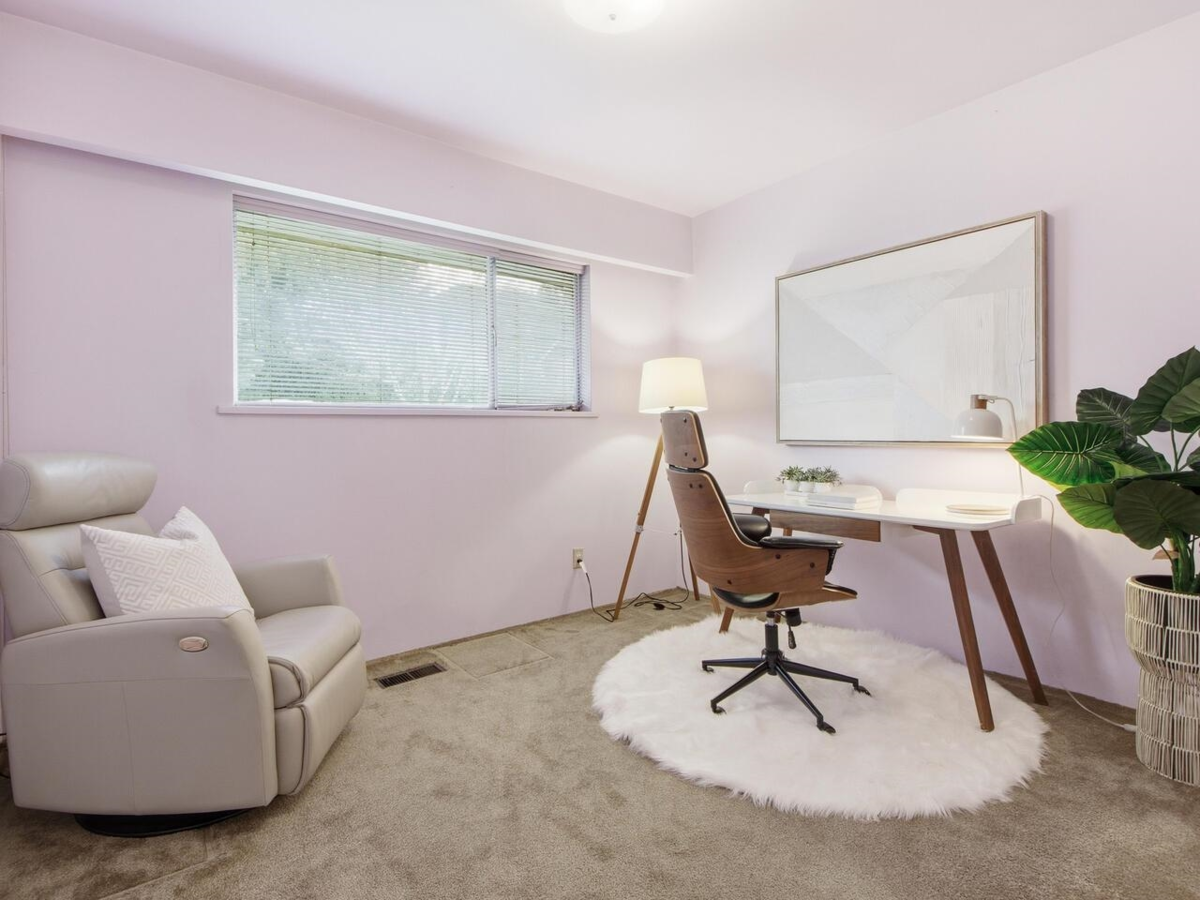 Basement Recreation Room Photo of 11264 135a Street, Surrey, BC