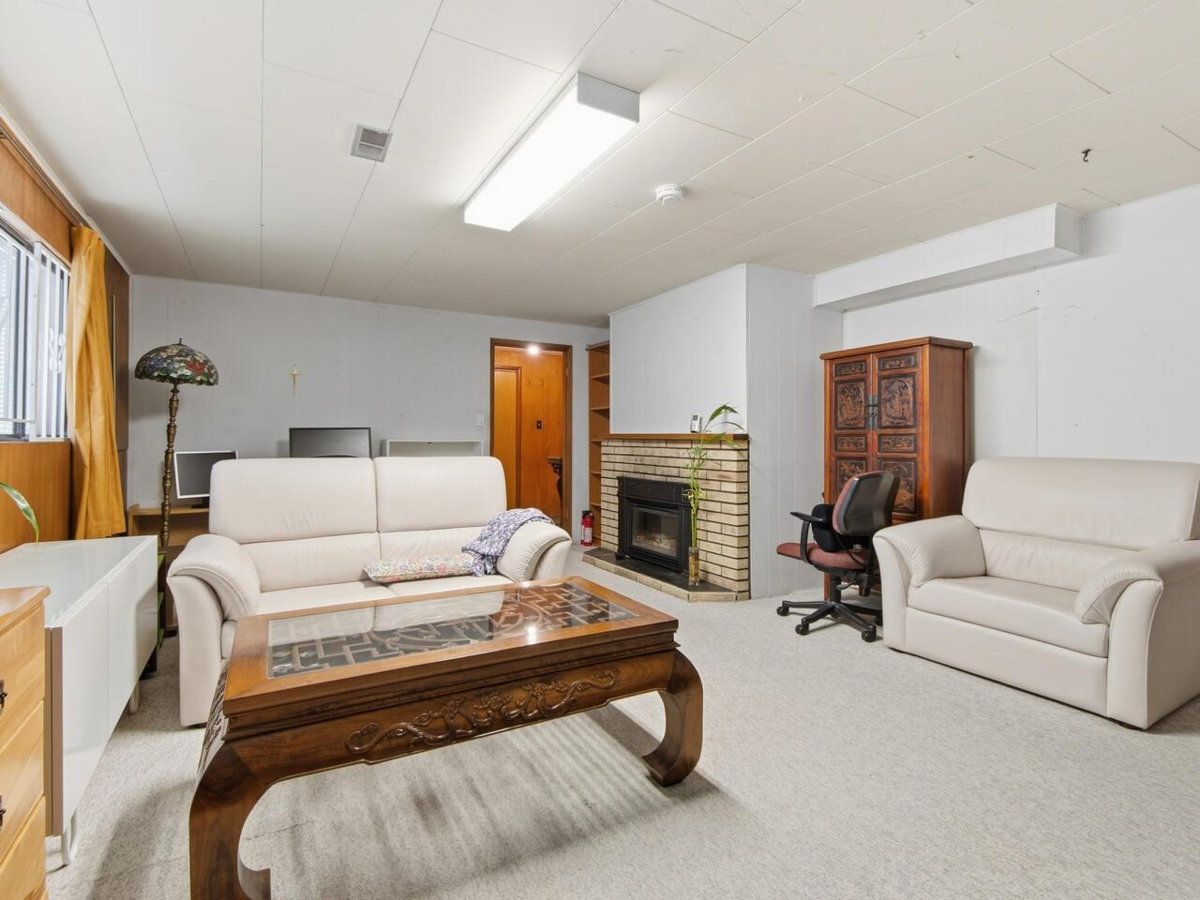 Front Yard Photo of 11264 135a Street, Surrey, BC