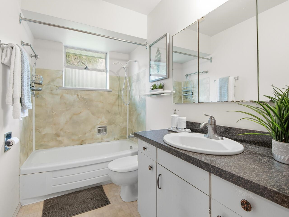 Loft / Bonus Room Photo of 11264 135a Street, Surrey, BC