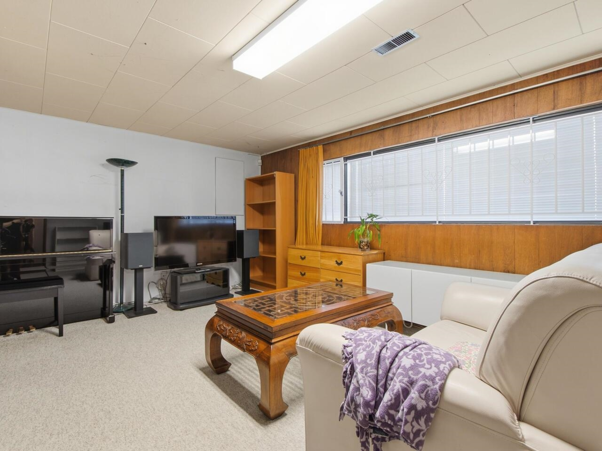 Outdoor Patio Photo of 11264 135a Street, Surrey, BC