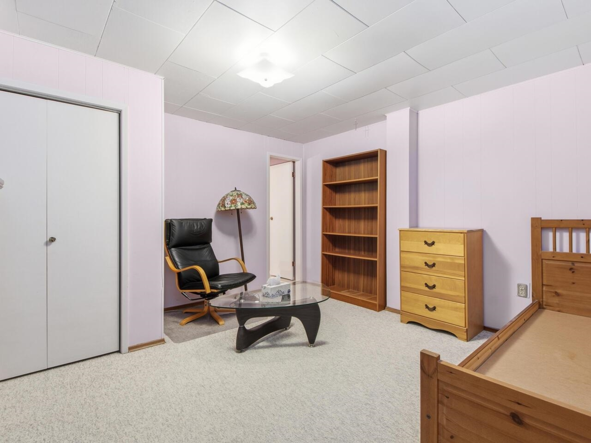 Staircase Photo of 11264 135a Street, Surrey, BC