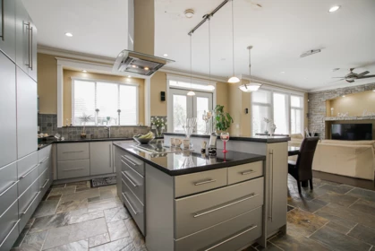 Guest Bathroom Photo of 15075 70a Avenue, Surrey, BC