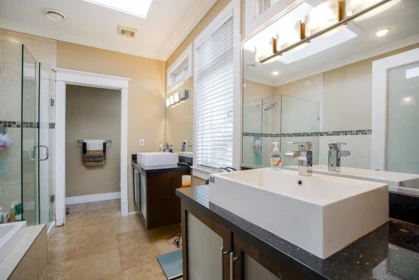 Mudroom Photo of 15075 70a Avenue, Surrey, BC