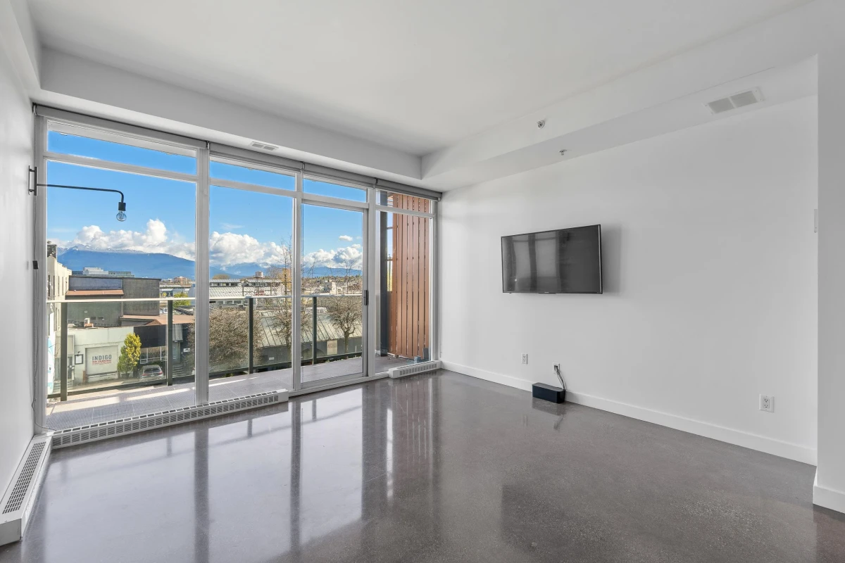 Dining Area Photo of 417 256 E 2nd Avenue, Vancouver, BC