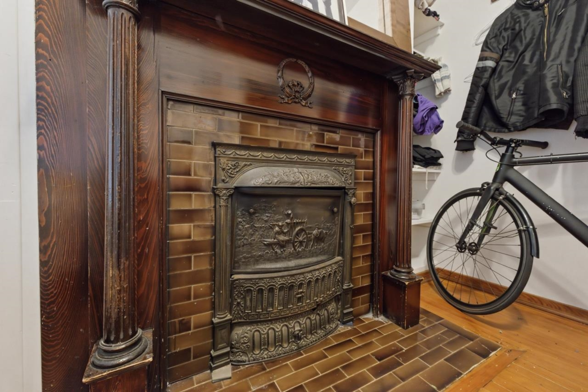 Hallway Photo of 1758 Venables Street, Vancouver, BC