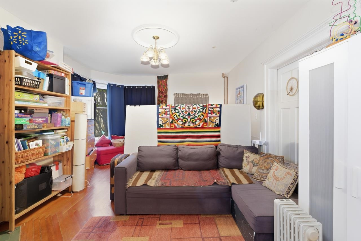 Powder Room Photo of 1758 Venables Street, Vancouver, BC