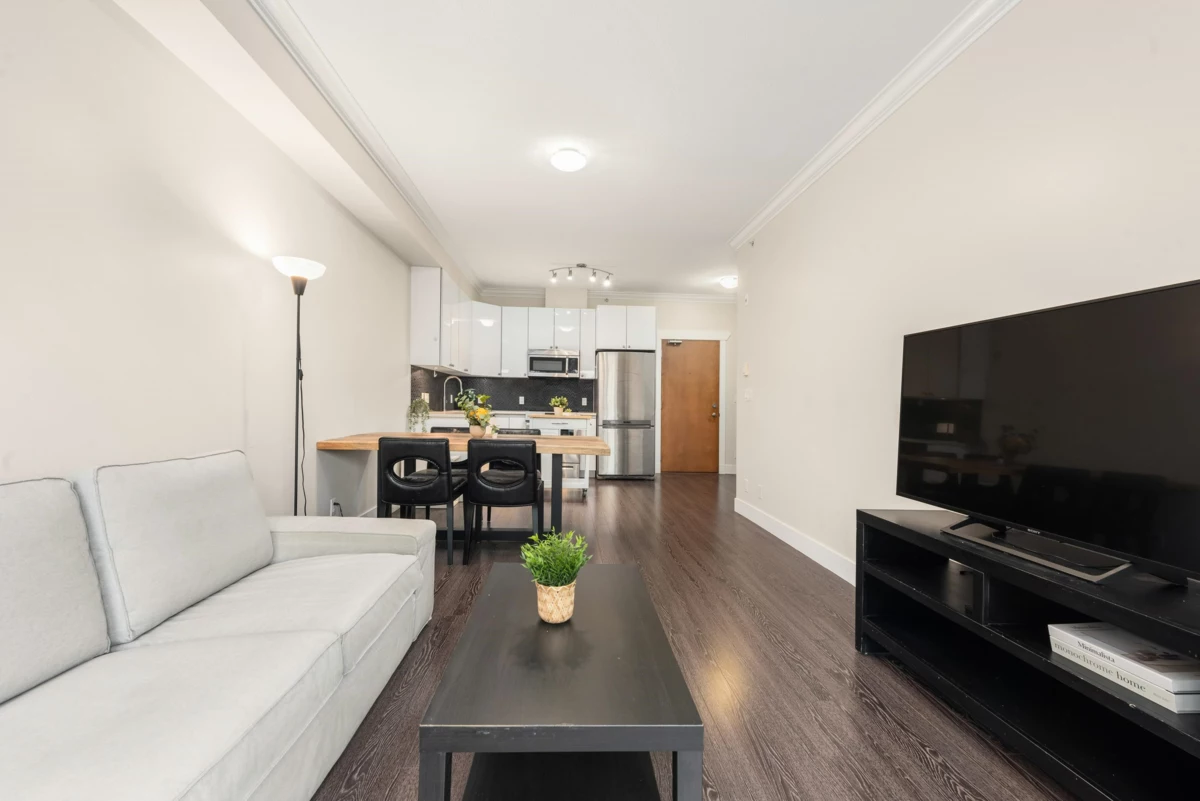 Dining Area Photo of 401 3437 Kingsway, Vancouver, BC