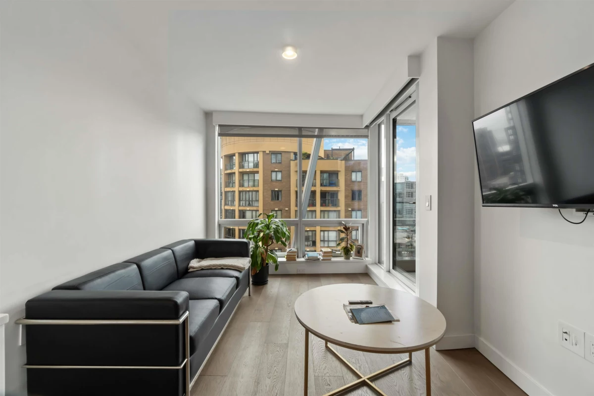 Bedroom 3 Photo of 1305 1111 Richards Street, Vancouver, BC