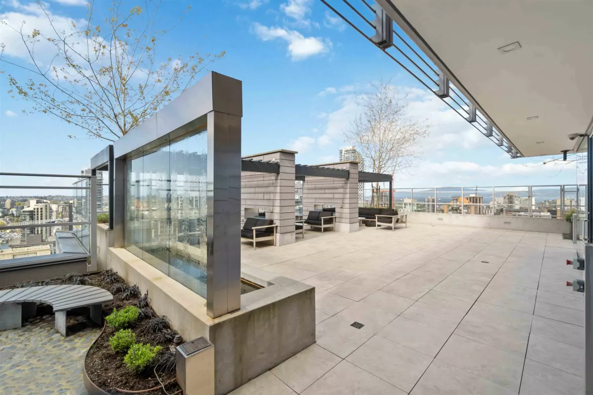 Garden / Landscaping Photo of 1305 1111 Richards Street, Vancouver, BC