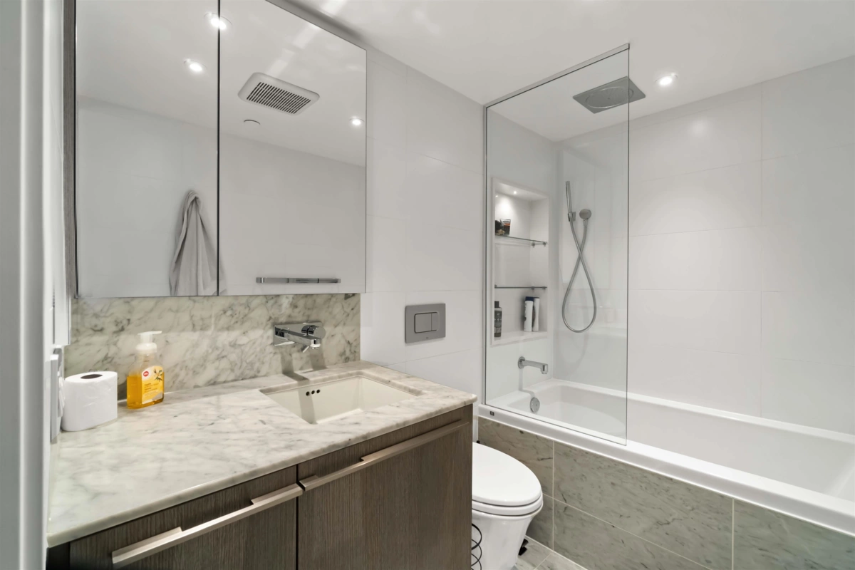 Mudroom Photo of 1305 1111 Richards Street, Vancouver, BC