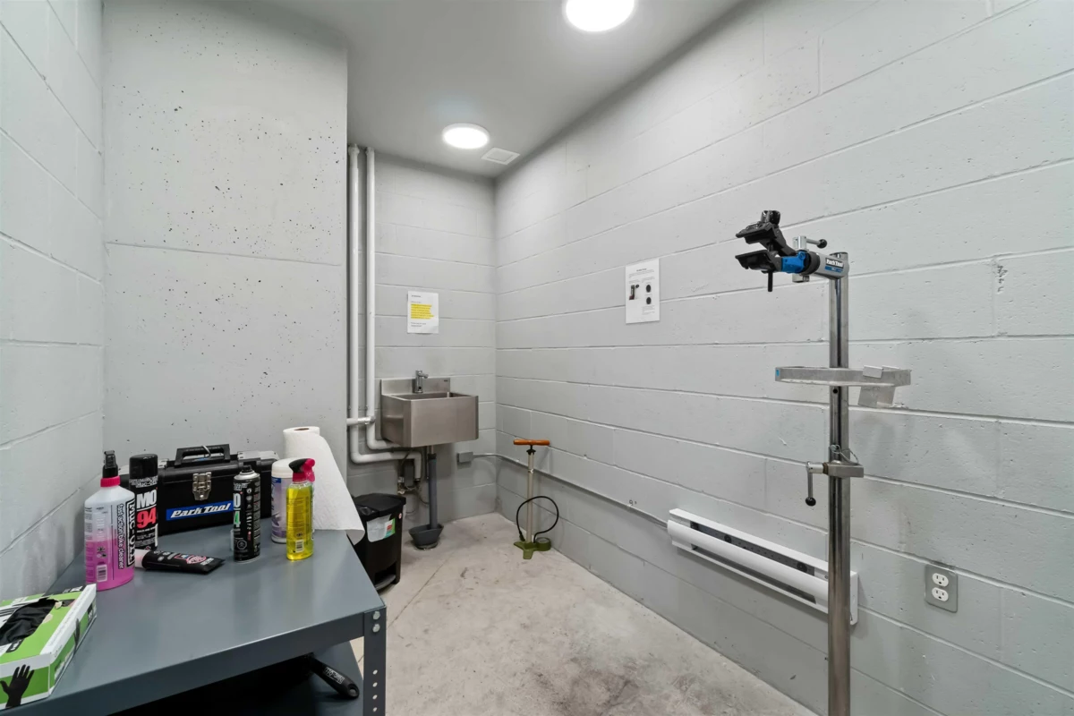 Outdoor Deck Photo of 1305 1111 Richards Street, Vancouver, BC