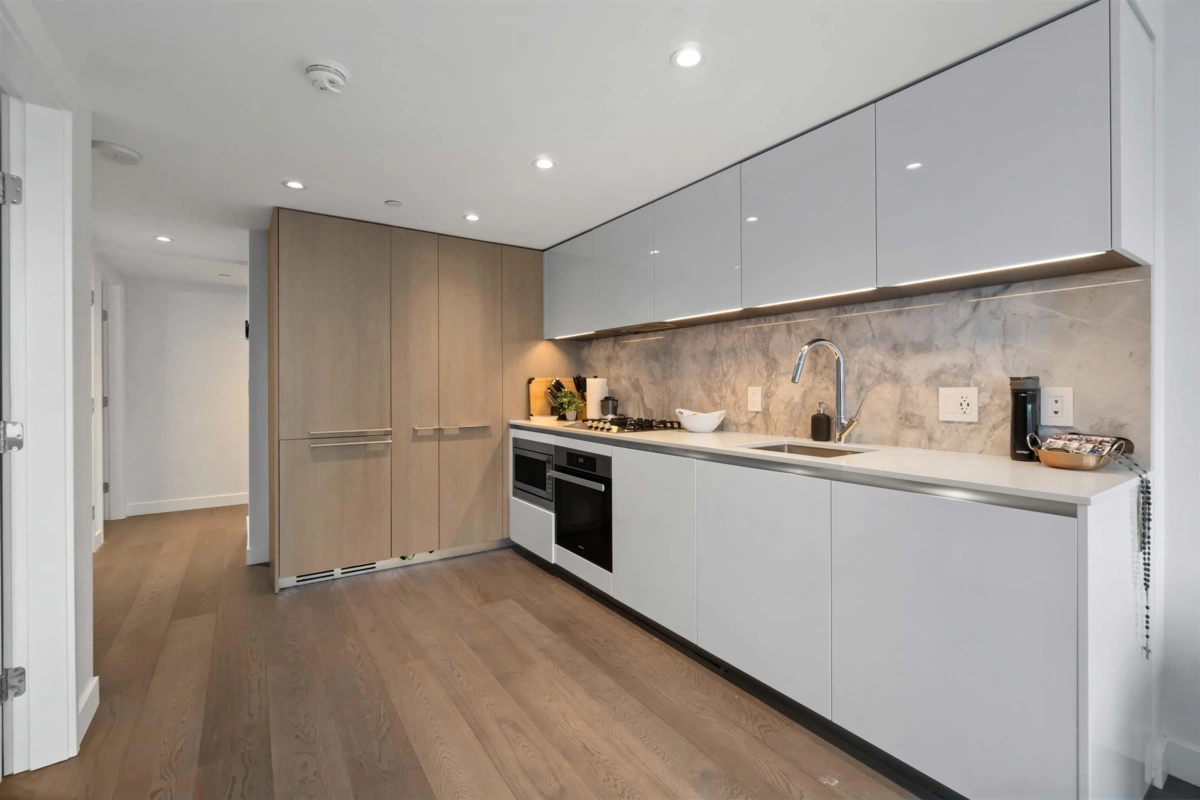 Primary Bathroom Photo of 1305 1111 Richards Street, Vancouver, BC