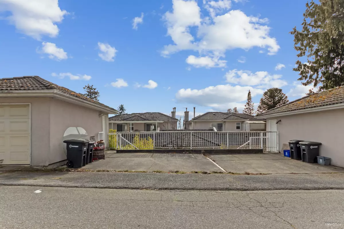 Outdoor Patio Photo of 5177 Carson Street, Burnaby, BC