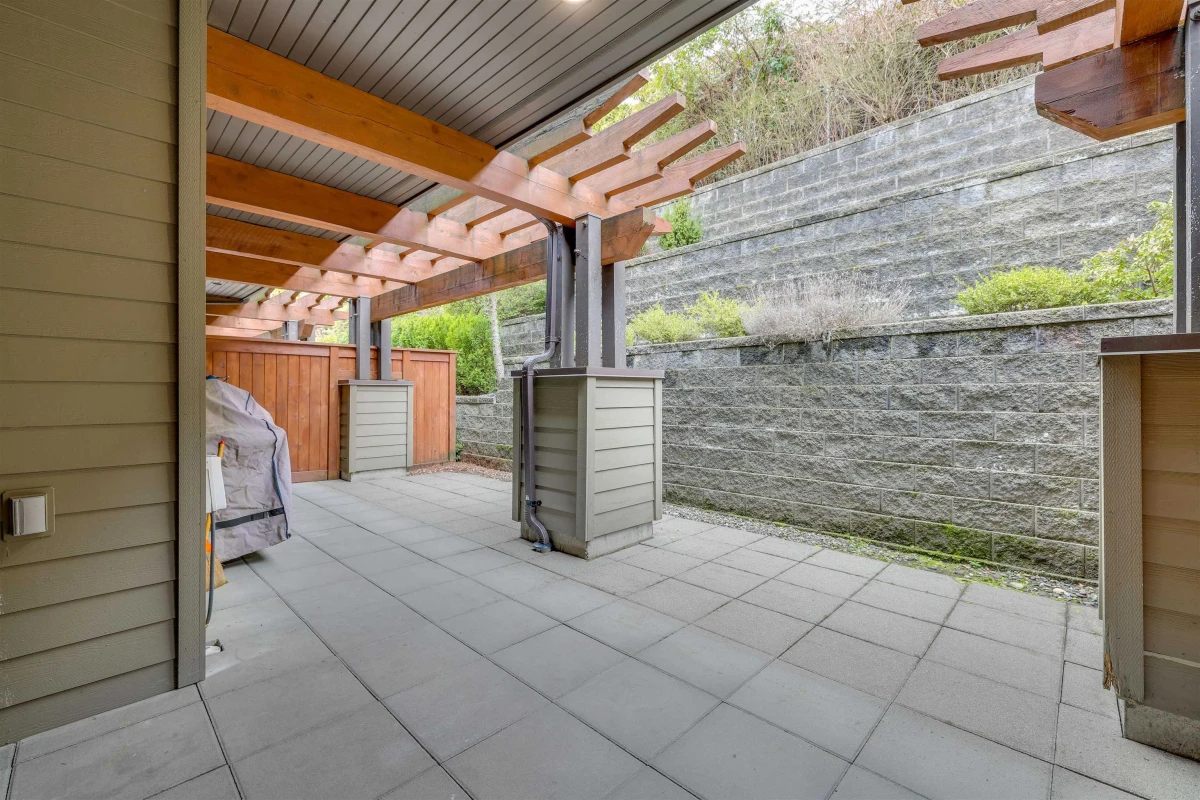 Backyard Photo of 5 2555 Skilift Road, West Vancouver, BC