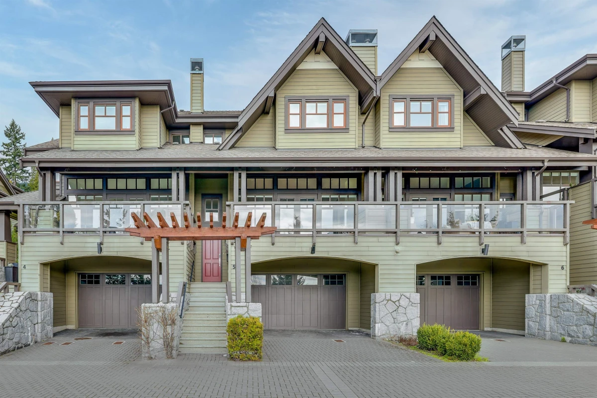 Exterior Front Photo of 5 2555 Skilift Road, West Vancouver, BC