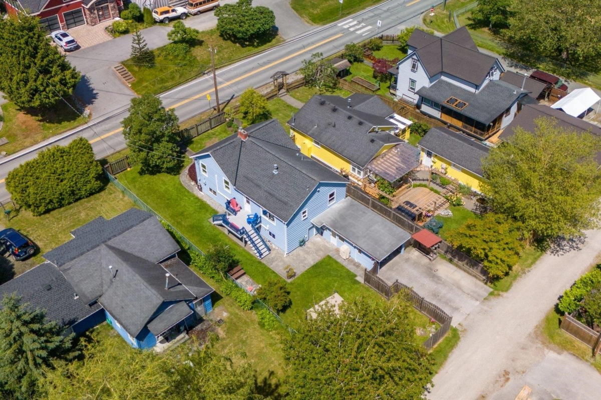 Garage Interior Photo of 4412 W River Road, Delta, BC
