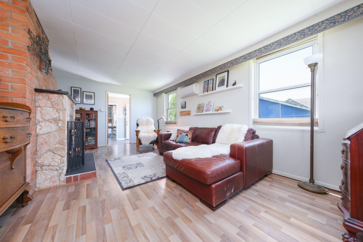 Kitchen Photo of 4412 W River Road, Delta, BC