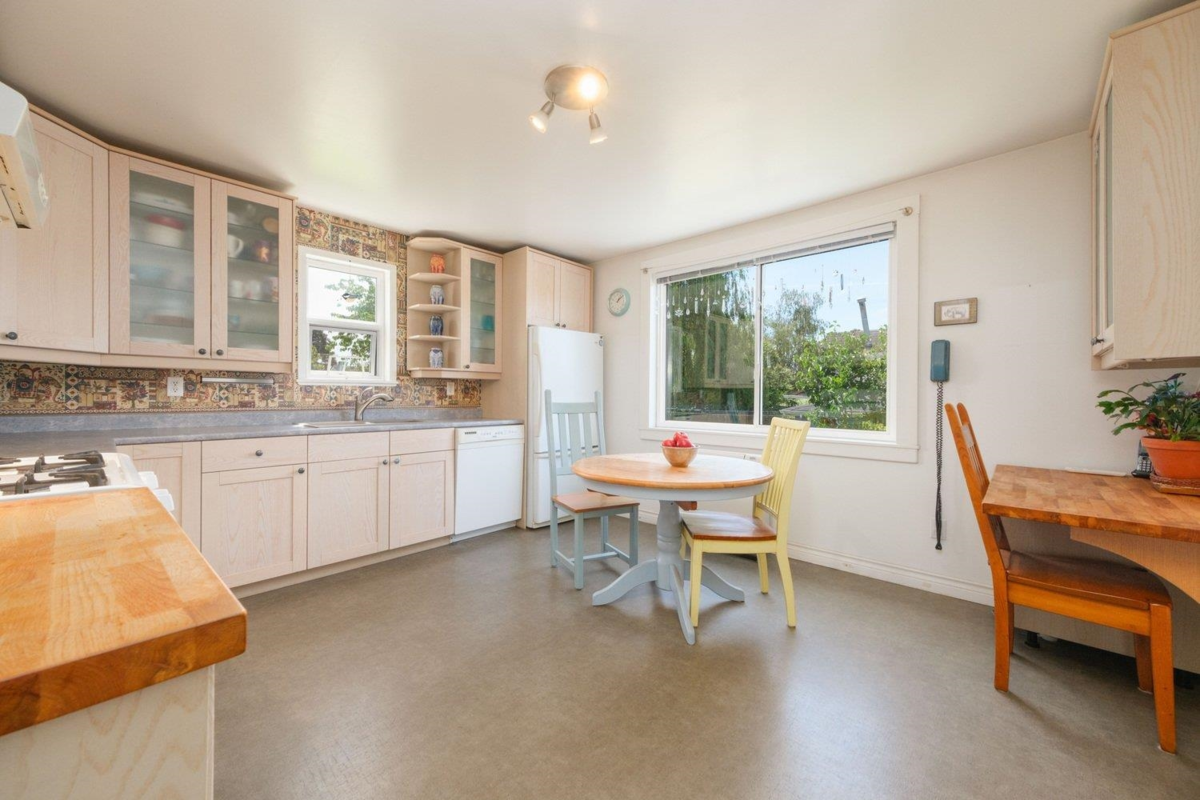 Pantry Photo of 4412 W River Road, Delta, BC