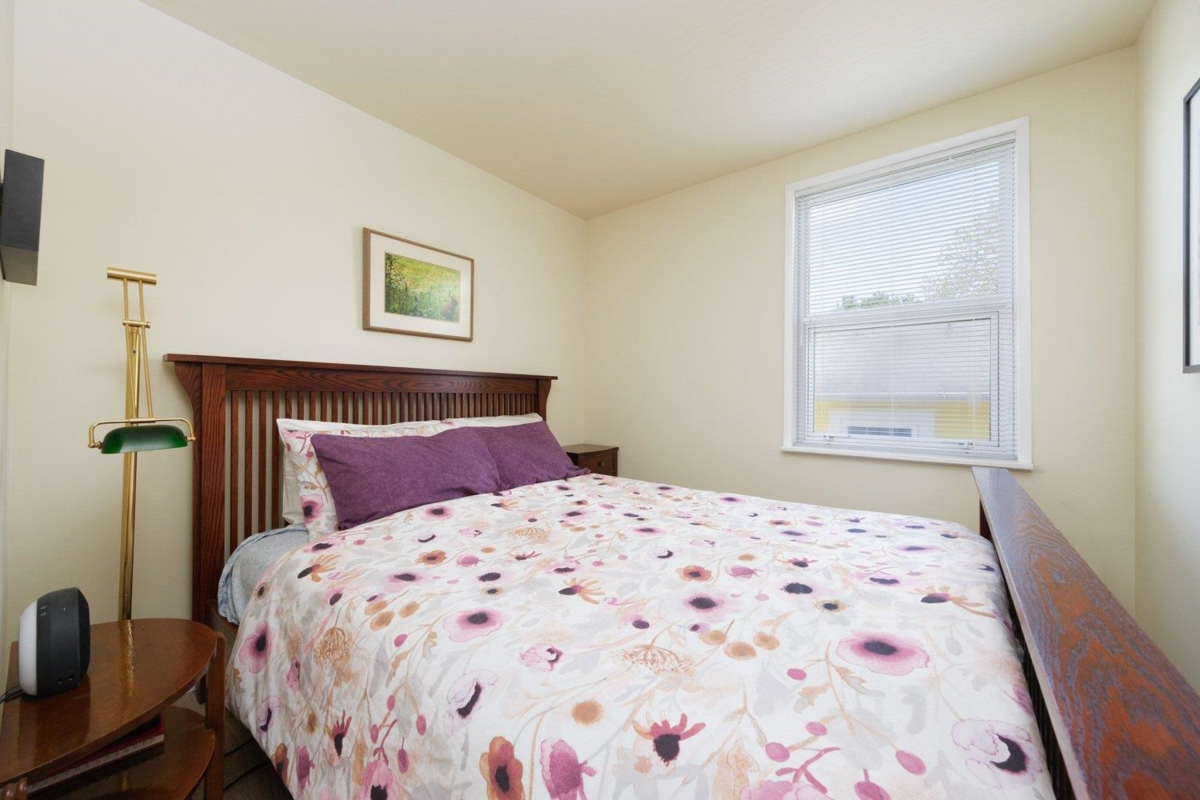 Primary Bathroom Photo of 4412 W River Road, Delta, BC