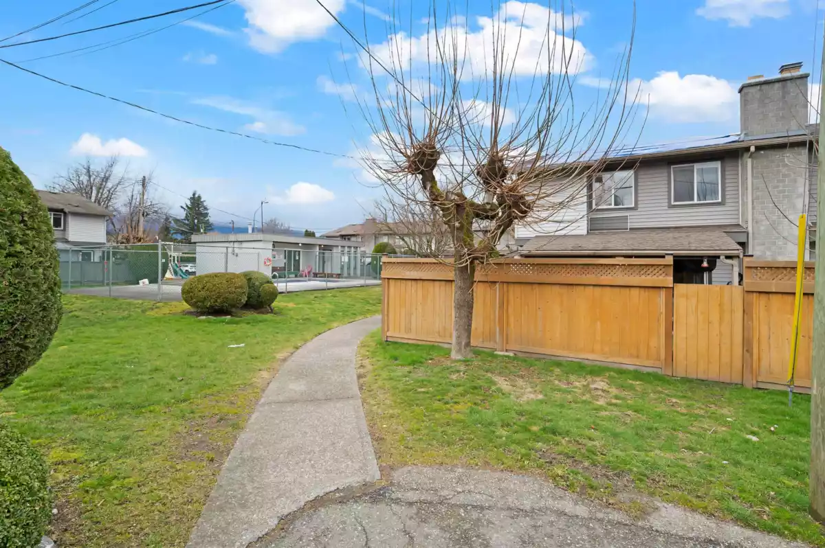 Garden / Landscaping Photo of 30 46689 First Avenue, Chilliwack, BC