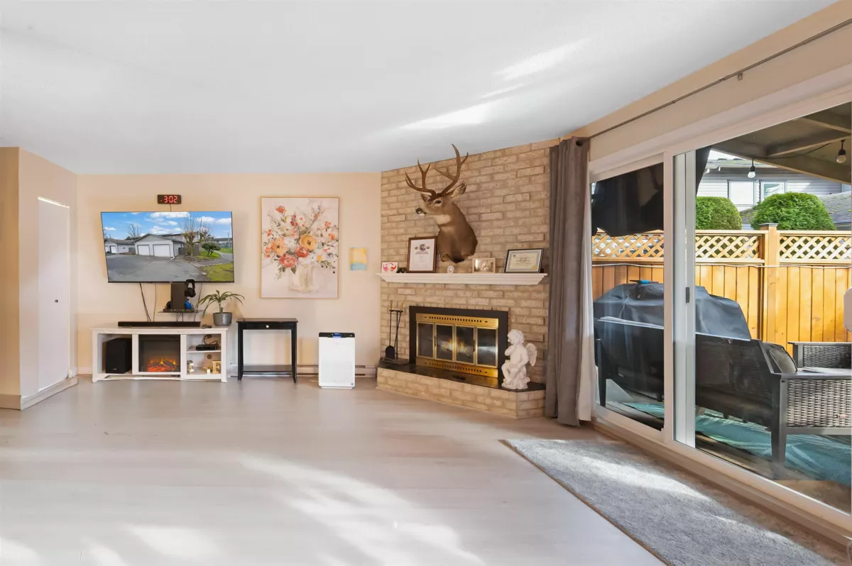 Guest Bathroom Photo of 30 46689 First Avenue, Chilliwack, BC