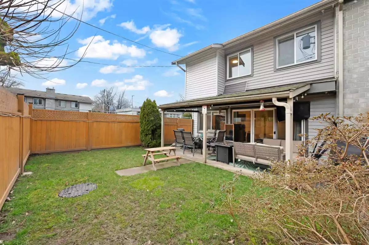 Outdoor Deck Photo of 30 46689 First Avenue, Chilliwack, BC