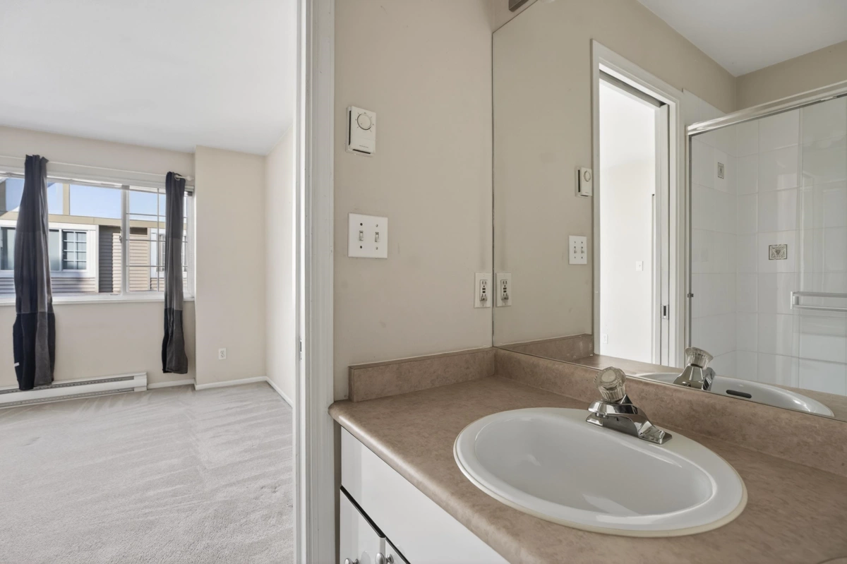 Basement Recreation Room Photo of 45 15488 101a Avenue, Surrey, BC