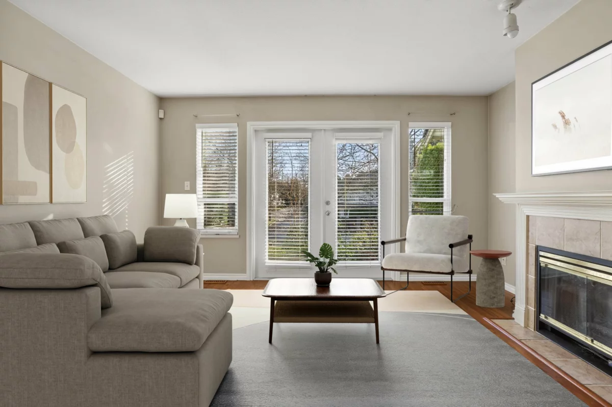 Family Room Photo of 45 15488 101a Avenue, Surrey, BC