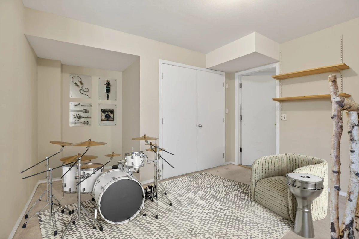 Hallway Photo of 45 15488 101a Avenue, Surrey, BC