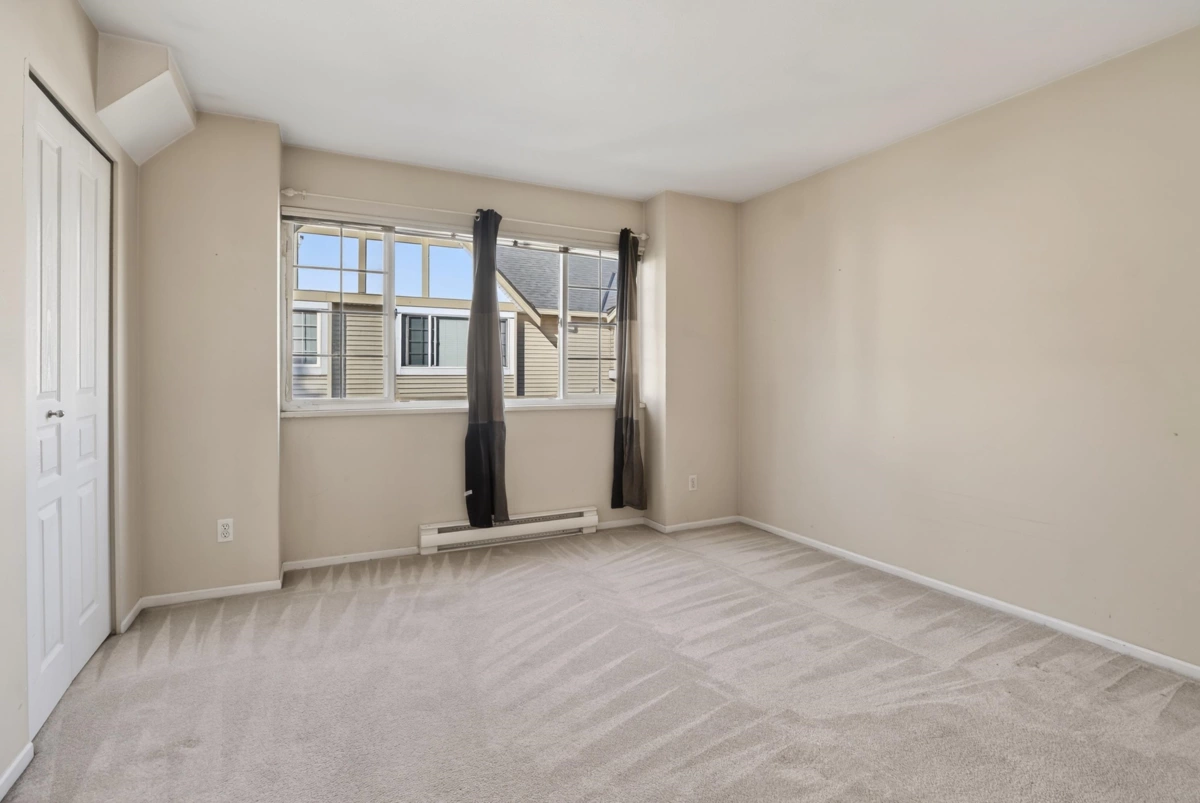 Laundry Room Photo of 45 15488 101a Avenue, Surrey, BC