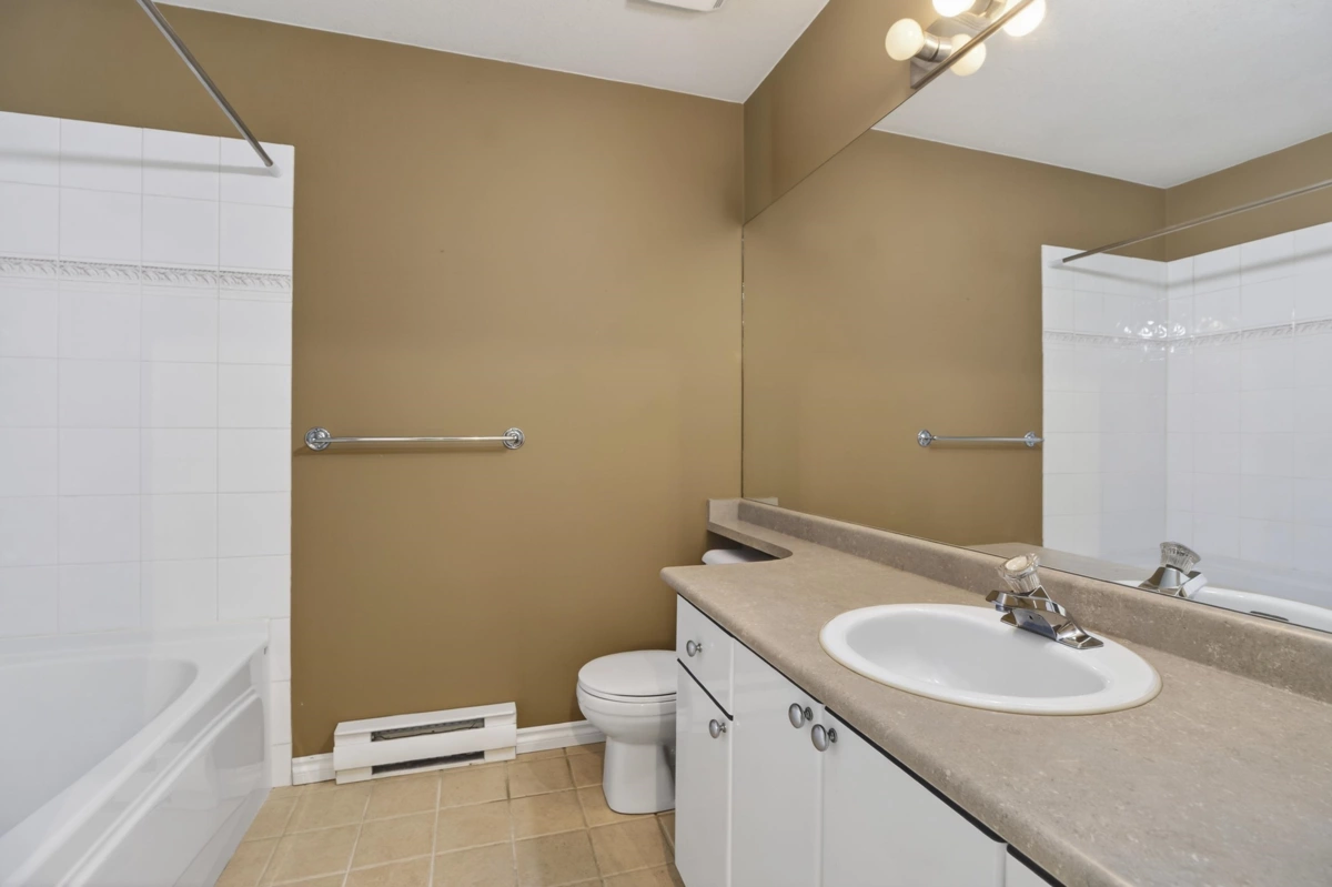 Office / Den Photo of 45 15488 101a Avenue, Surrey, BC